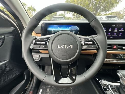 Certified 2026 Kia Seltos EX w/ EX Sunroof Package AWD/4WD image 15