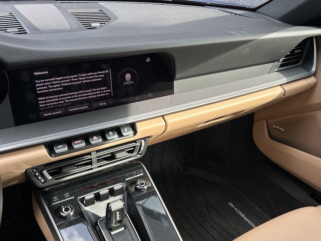 Certified 2024 Porsche 911 Carrera RWD image 28