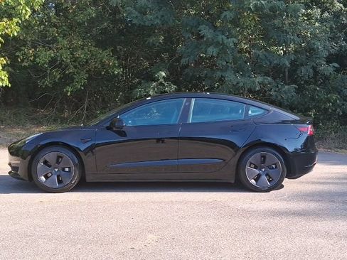 Used 2021 Tesla Model 3 Long Range AWD/4WD image 2