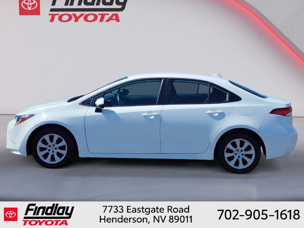 Certified 2025 Toyota Corolla LE FWD image 2