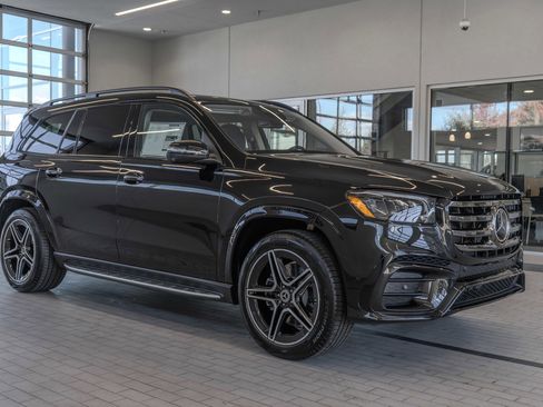 New 2026 Mercedes-Benz GLS 450 4MATIC image 12