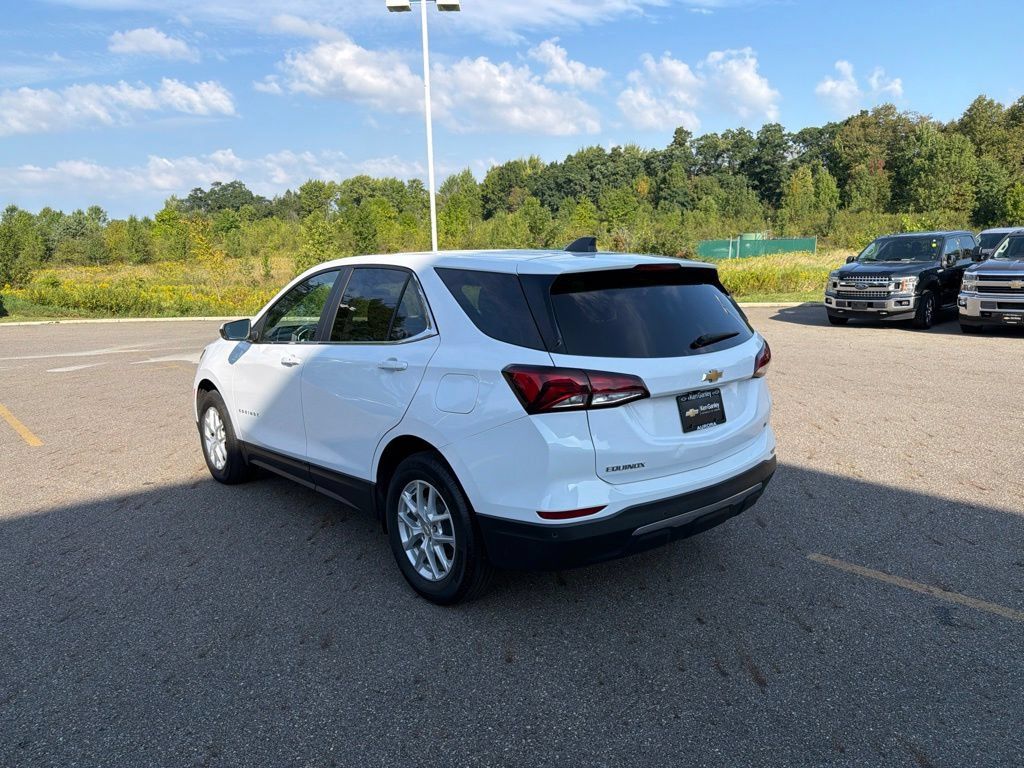 Used 2024 Chevrolet Equinox LT FWD image 7