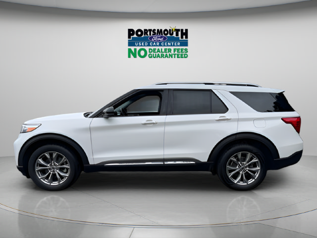 Used 2022 Ford Explorer Limited w/ Equipment Group 301A AWD/4WD image 2