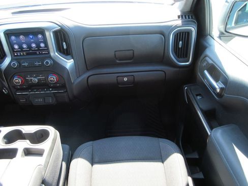 Used 2021 Chevrolet Silverado 1500 LT AWD/4WD image 18