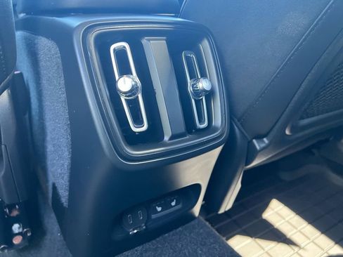 Certified 2023 Volvo XC40 Recharge Ultimate AWD/4WD image 24