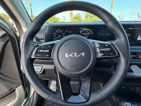 Used 2024 Kia Seltos EX FWD image 20