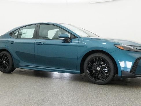 New 2026 Toyota Camry SE FWD image 16