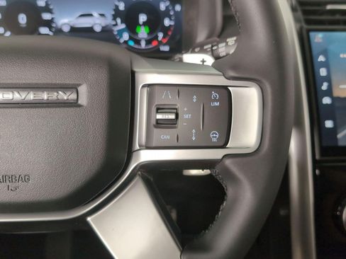 Certified 2025 Land Rover Discovery Dynamic SE AWD/4WD image 15