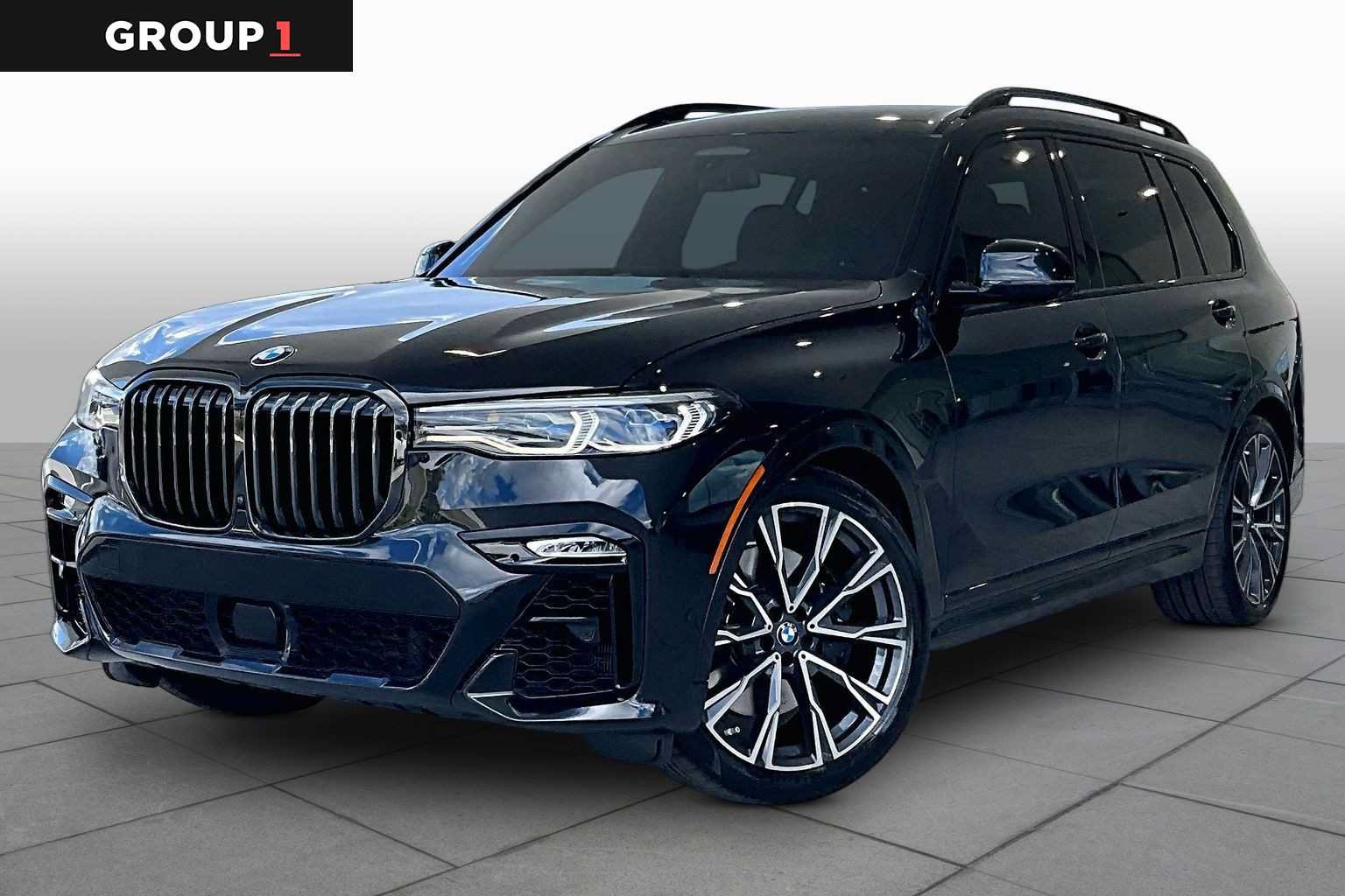 Used 2022 BMW X7 M50i AWD/4WD image 1