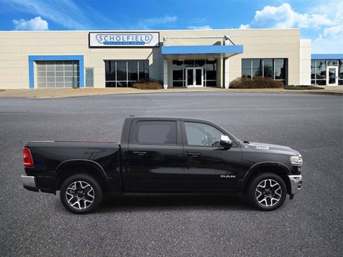 Used 2025 RAM 1500 Laramie AWD/4WD image 2