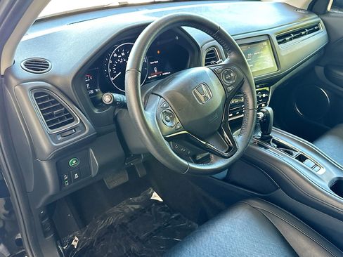 Used 2022 Honda HR-V EX-L image 9