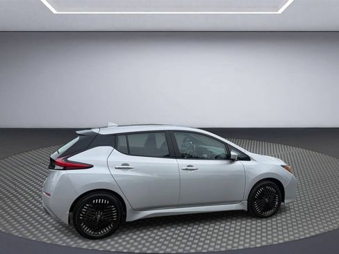 Used 2024 Nissan Leaf SV Plus FWD image 8