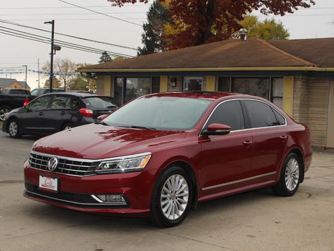 Used 2017 Volkswagen Passat 1.8T SE image 5