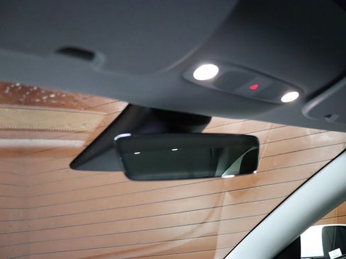 Used 2023 Tesla Model 3 Standard Range image 46