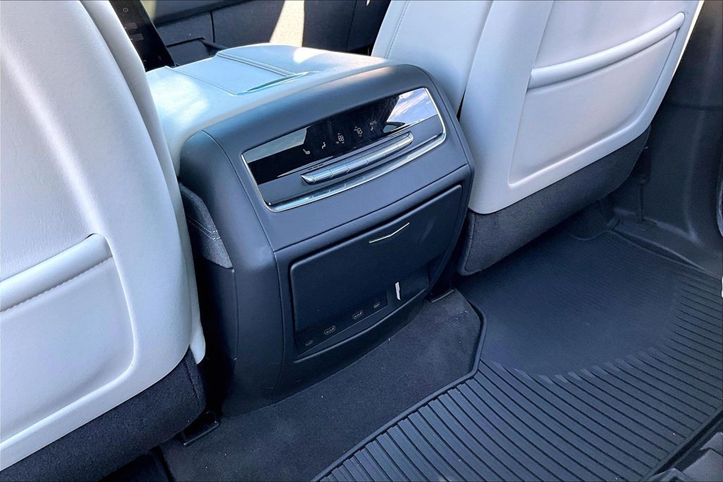 Certified 2025 Cadillac Escalade V AWD/4WD image 25