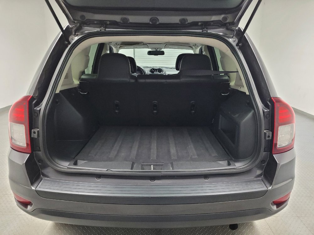 Used 2016 Jeep Compass Latitude AWD/4WD image 29