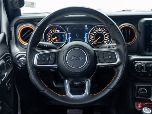 Used 2023 Jeep Gladiator Mojave image 25
