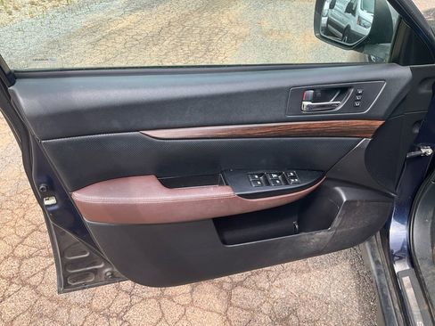 Used 2014 Subaru Outback 2.5i Limited AWD/4WD image 17