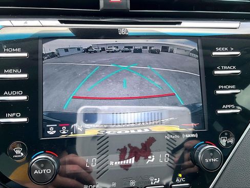 Used 2018 Toyota Camry XLE w/ Audio Package FWD image 22