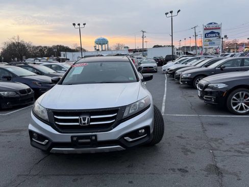 Used 2013 Honda Crosstour EX image 4