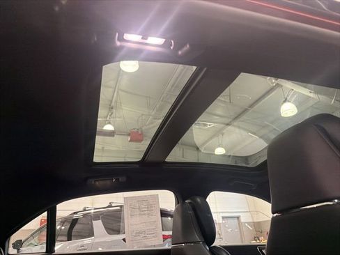 Used 2017 Lincoln Continental Reserve w/ Climate Package image 18