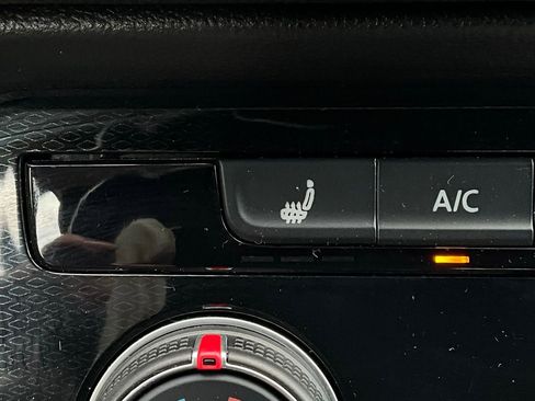 Used 2025 Volkswagen Taos S image 27