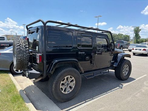 Used 2013 Jeep Wrangler Unlimited Rubicon w/ Connectivity Group AWD/4WD image 2