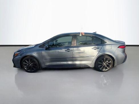 Used 2025 Toyota Corolla SE w/ SE Premium Package FWD image 4