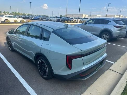 Used 2025 Kia K4 EX FWD image 9