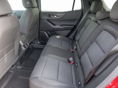 New 2026 Chevrolet Equinox LT w/ LPO, Floor Liner Package image 15