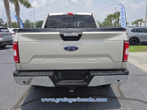 Used 2018 Ford F150 XLT w/ Equipment Group 302A Luxury AWD/4WD image 4