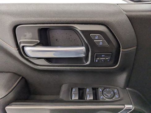 Used 2021 GMC Sierra 1500 AT4 w/ AT4 Value Package AWD/4WD image 17