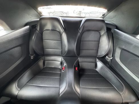 Used 2019 Ford Mustang GT Premium RWD image 33