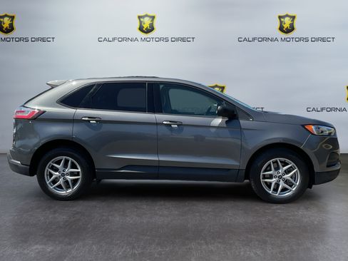Used 2021 Ford Edge SE FWD image 4