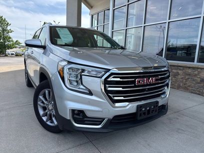 Used 2022 GMC Terrain SLT w/ Infotainment Package II