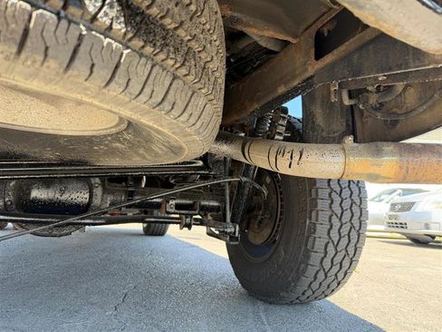 Used 2002 Chevrolet Tahoe LT AWD/4WD image 23