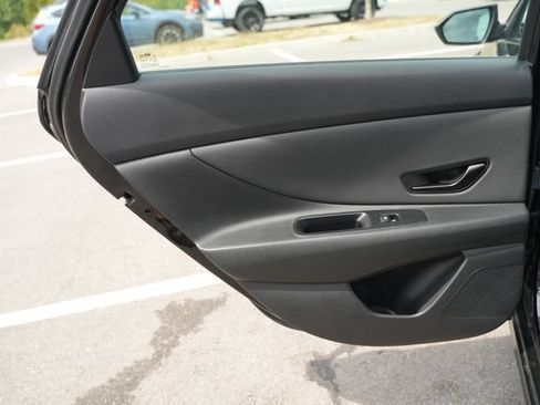Used 2025 Hyundai Elantra Sport FWD image 16