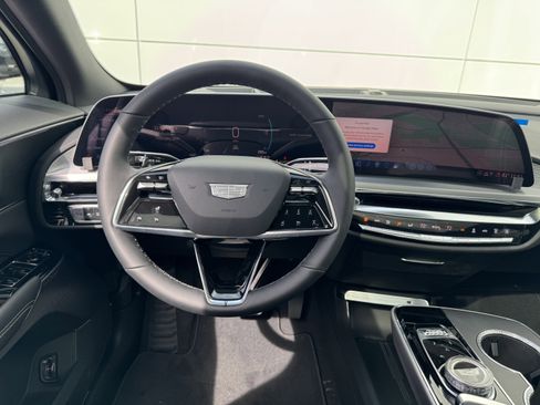 New 2025 Cadillac Lyriq Sport image 36