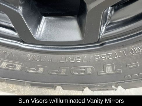 Used 2022 Jeep Gladiator Willys image 42