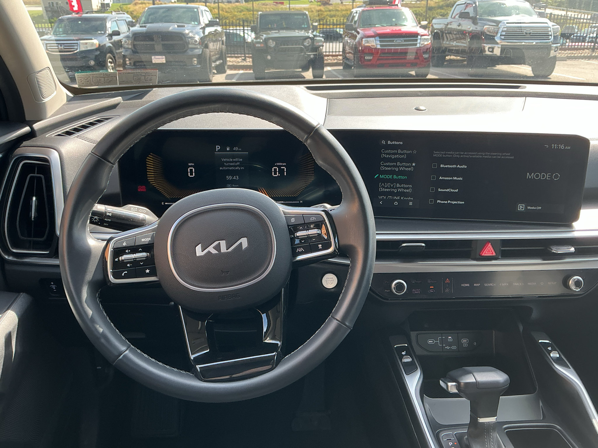 Used 2025 Kia Sorento S AWD/4WD image 14