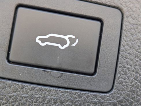 Used 2015 Hyundai Santa Fe Limited image 15