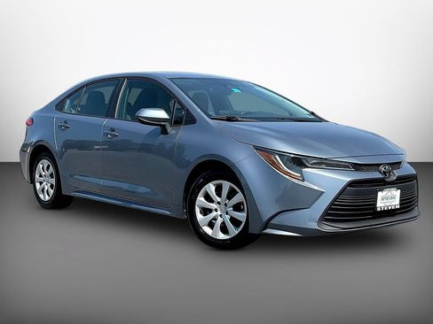 Used 2024 Toyota Corolla LE FWD image 1