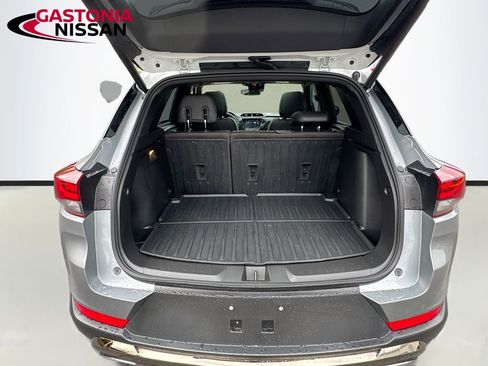 Used 2023 Chevrolet TrailBlazer ACTIV w/ Sun and Liftgate Package image 33