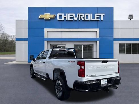 Used 2024 Chevrolet Silverado 2500 Custom w/ Custom Value Package AWD/4WD image 5