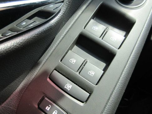 Used 2015 Chevrolet Trax LT w/ LT Sun and Sound Package AWD/4WD image 25