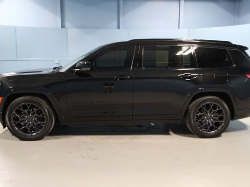Used 2023 Jeep Grand Cherokee L Summit w/ Advanced Protech Group IV AWD/4WD image 36