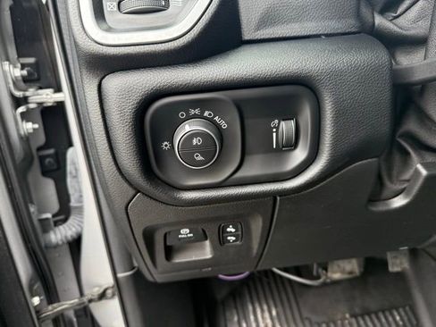 Used 2021 RAM 1500 Big Horn image 10