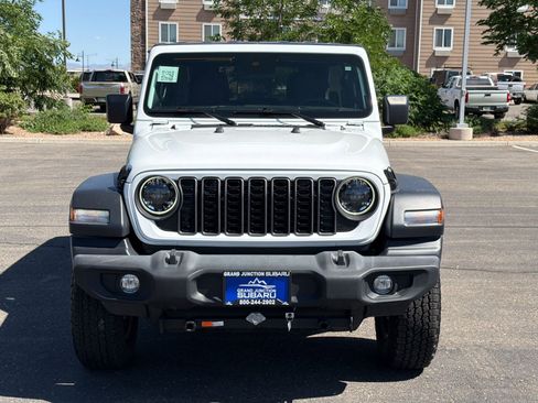 Used 2024 Jeep Wrangler Unlimited Sport AWD/4WD image 6
