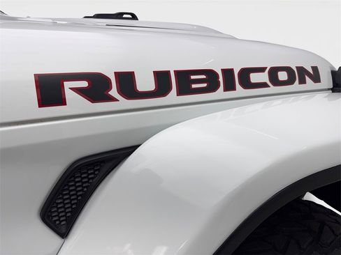 Used 2021 Jeep Gladiator Rubicon image 25