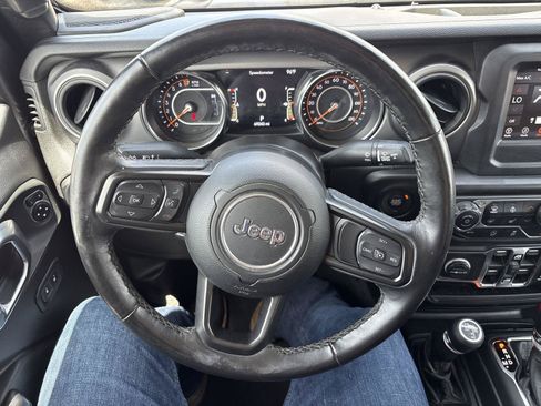 Used 2021 Jeep Gladiator Sport AWD/4WD image 16